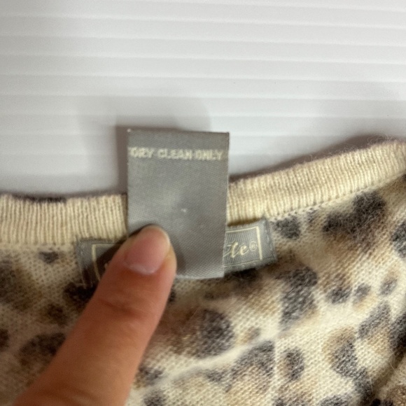 Deane & White 2 pc LS Sweater and Sleeveless Top Lambswool Rabbit Hair Sz Small - Picture 8 of 12